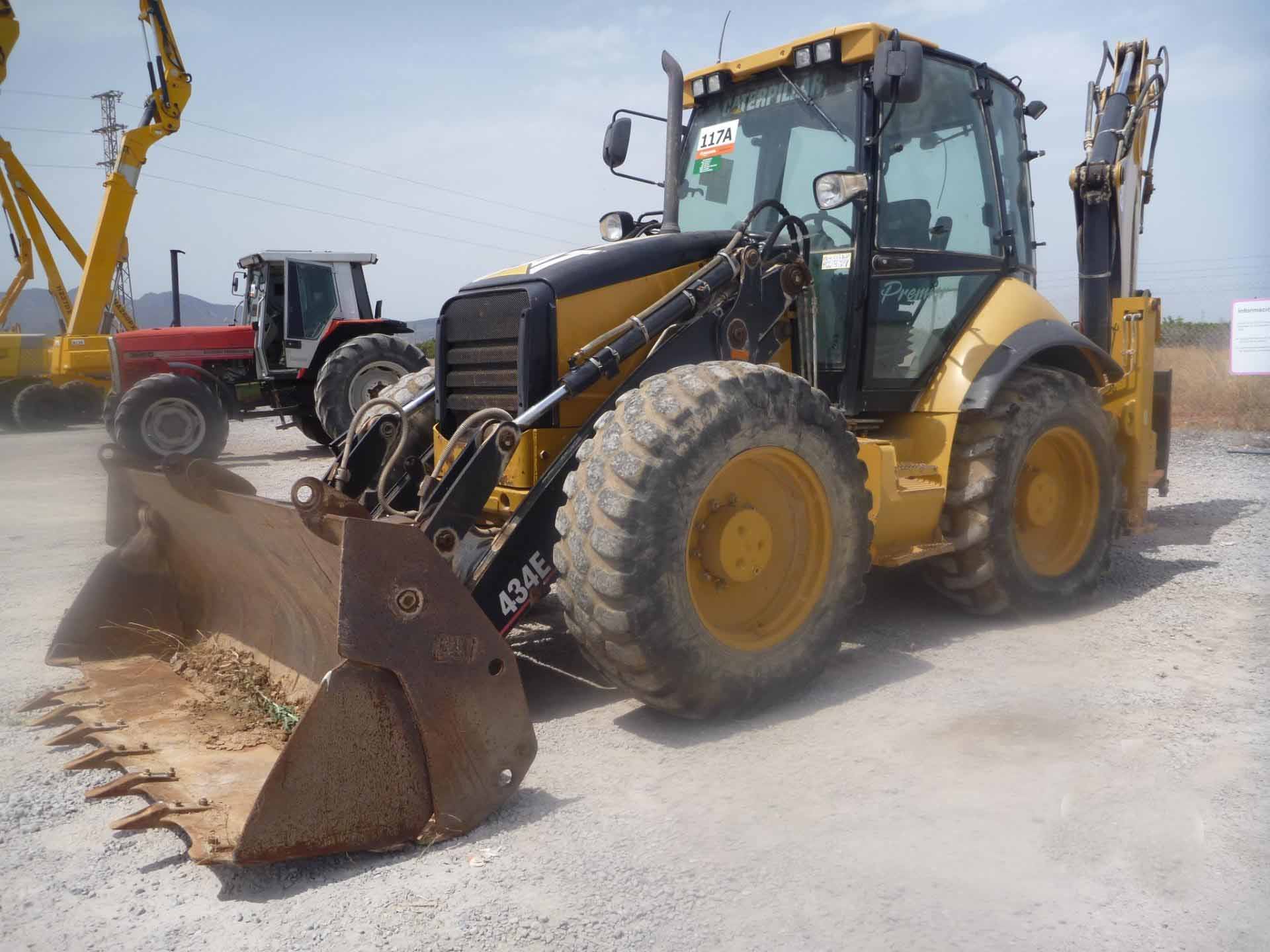 IT# 117A-2007 CATERPILLAR 434E 4x4x4 Loader Backhoe