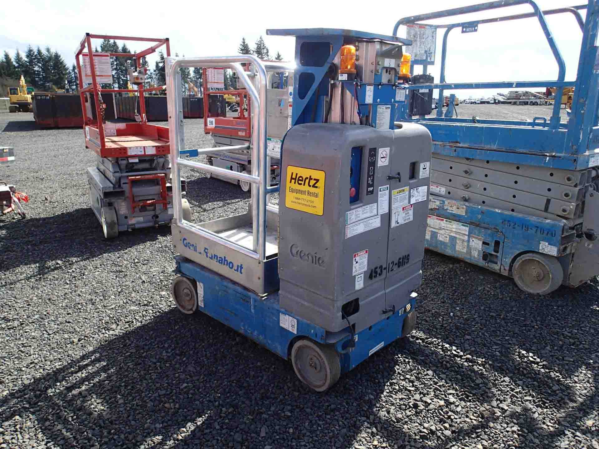 IT# 605-2006 GENIE GS12 Electric Boom Lift