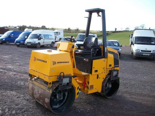 IT# 1031-2007 JCB VMT270 Double Drum Vibrating Roller 