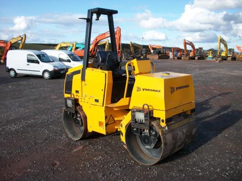 IT# 1031-2007 JCB VMT270 Double Drum Vibrating Roller 