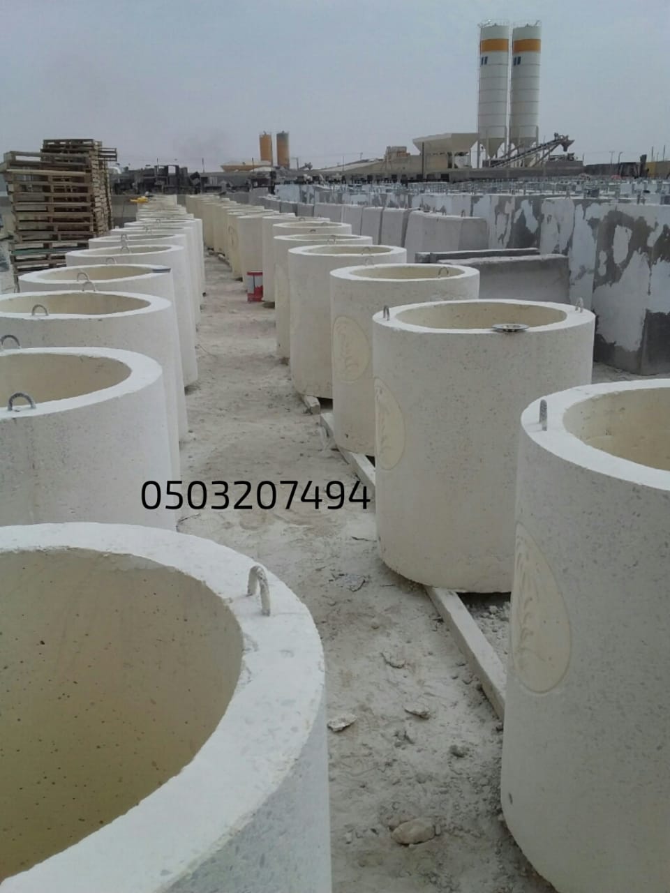 أعمدة إنارة خرسانيه في الرياض 0503207494