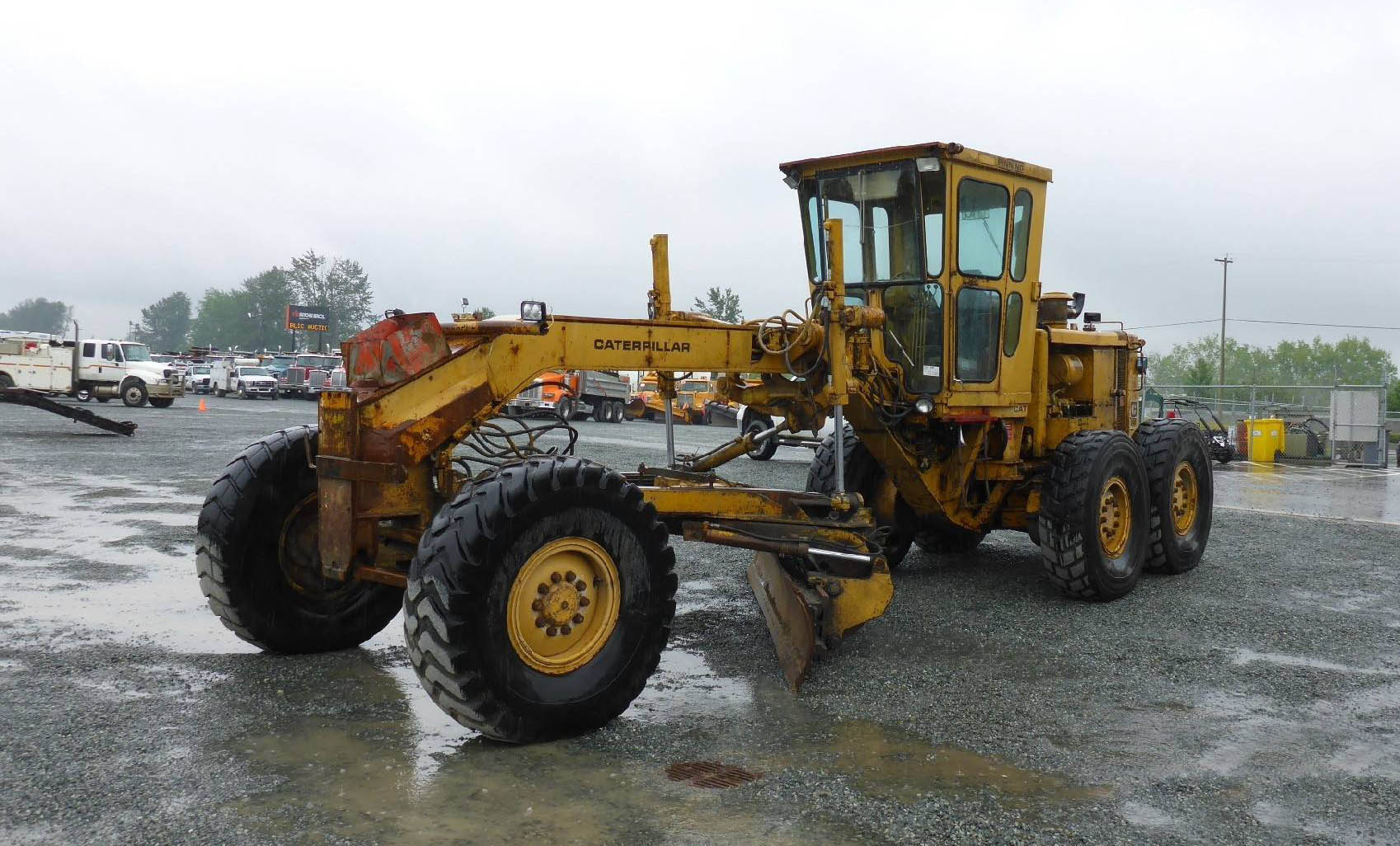 IT# 244-1975 CATERPILLAR 14G Motor Grader 