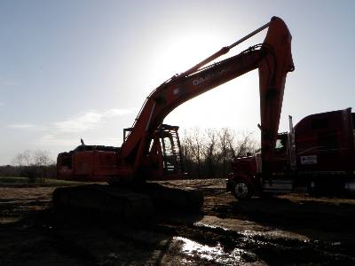IT# 110-2003 DAEWOO SL250LC-V HYDRAULIC EXCAVATOR