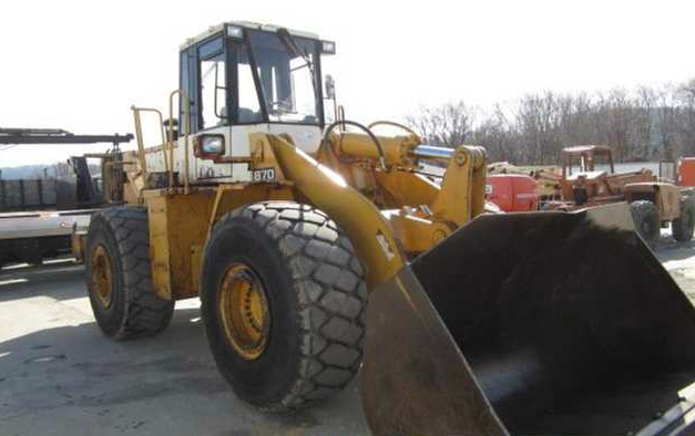 IT# 82-1991 TCM 870-2 RUBBER TIRE LOADER