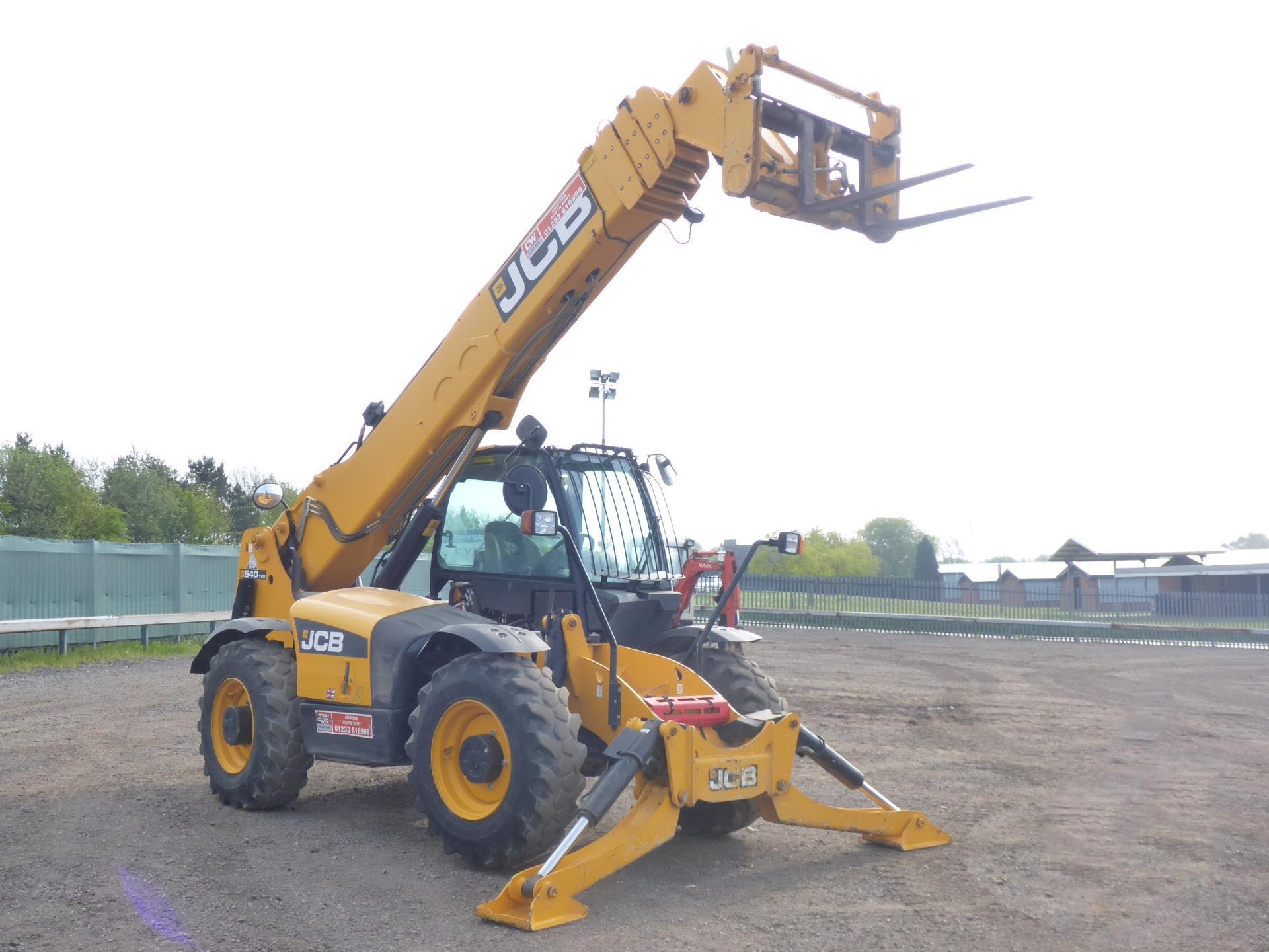 IT# 69-2011 JCB 540-170 4x4x4 Telescopic Forklift