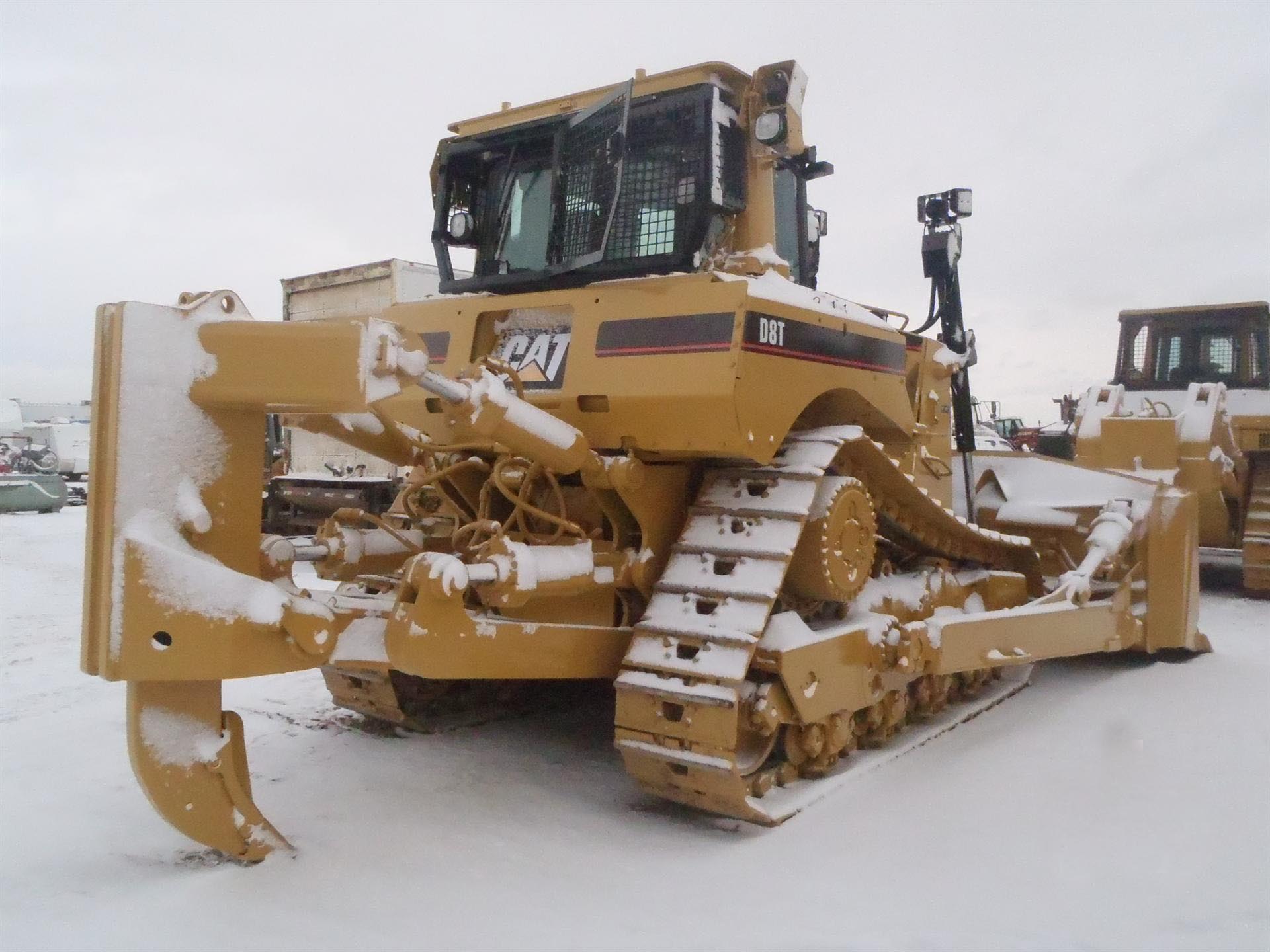 IT# 142-2007 CATERPILLAR D8T Crawler Tractor