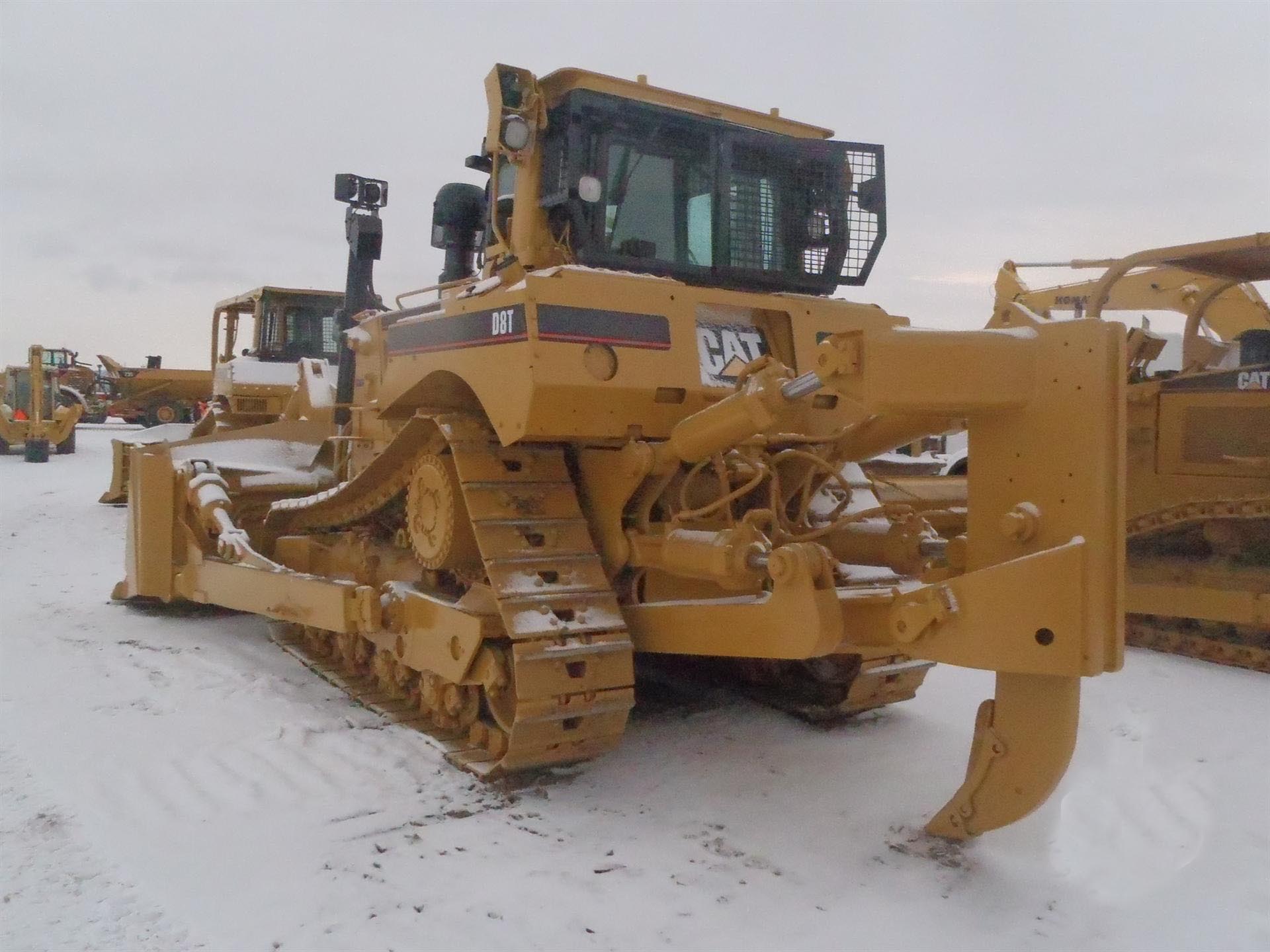 IT# 142-2007 CATERPILLAR D8T Crawler Tractor