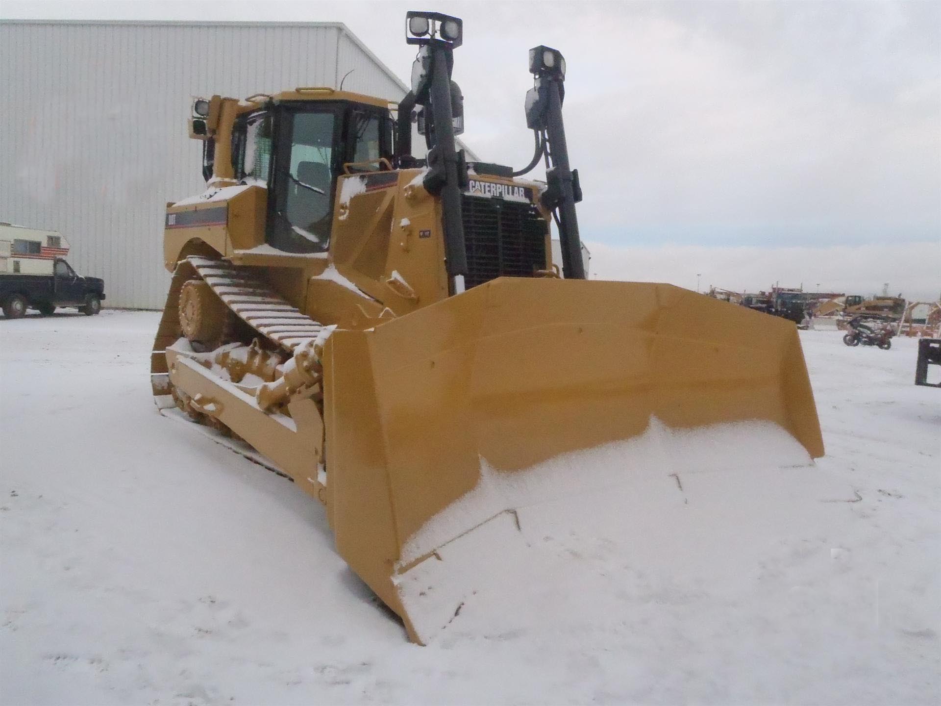 IT# 142-2007 CATERPILLAR D8T Crawler Tractor