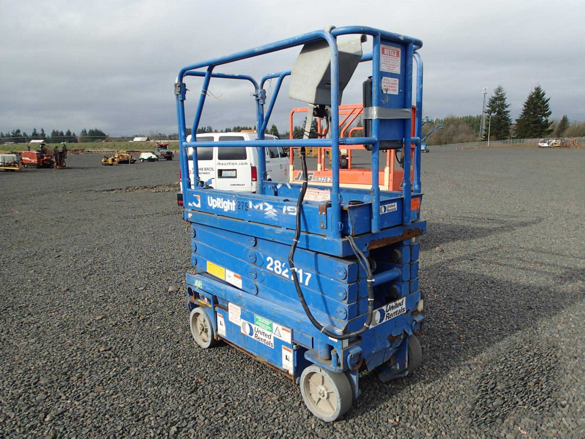 IT# 596-2000 UPRIGHT MX19 Electric Scissorlift