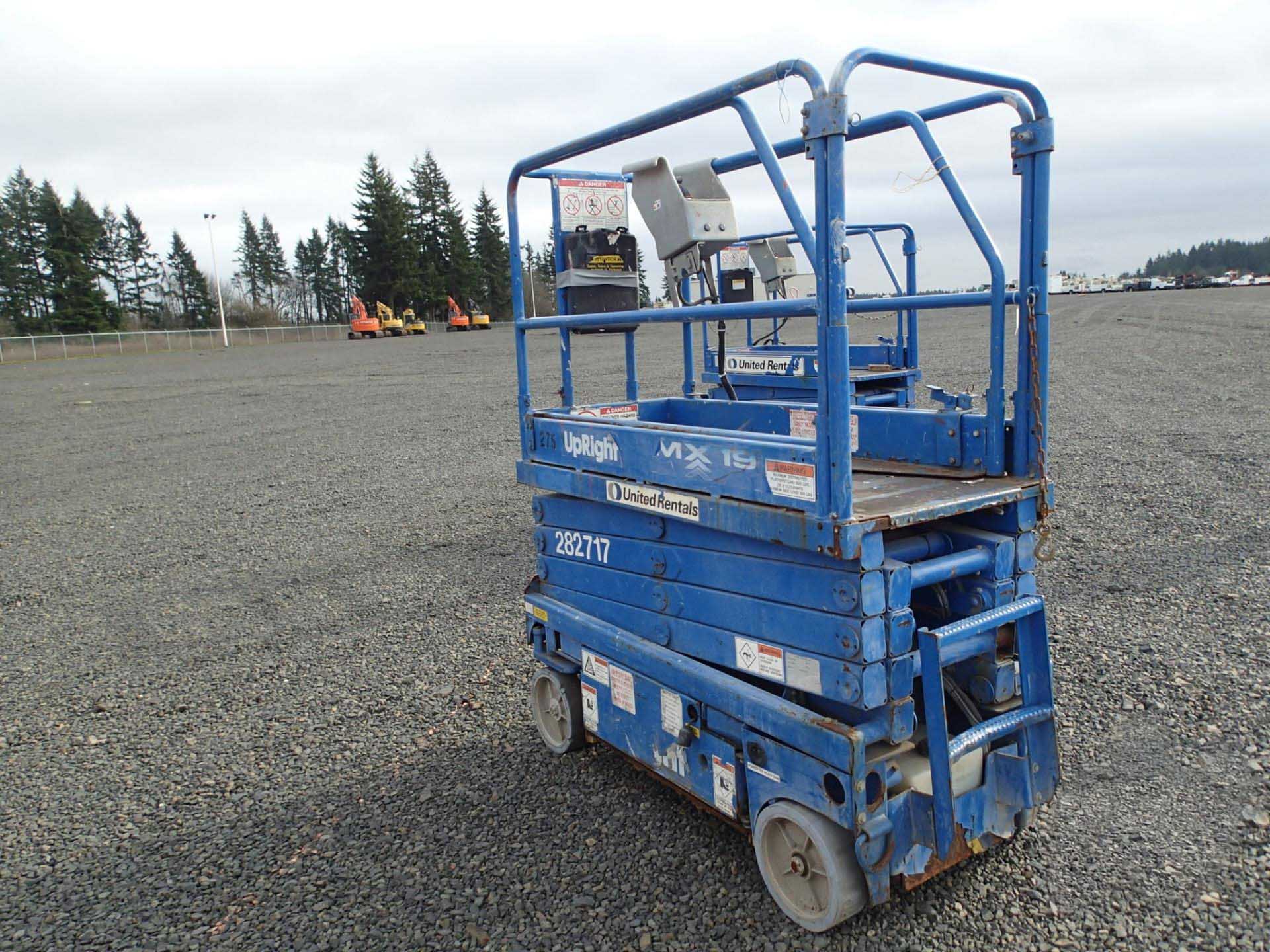 IT# 596-2000 UPRIGHT MX19 Electric Scissorlift