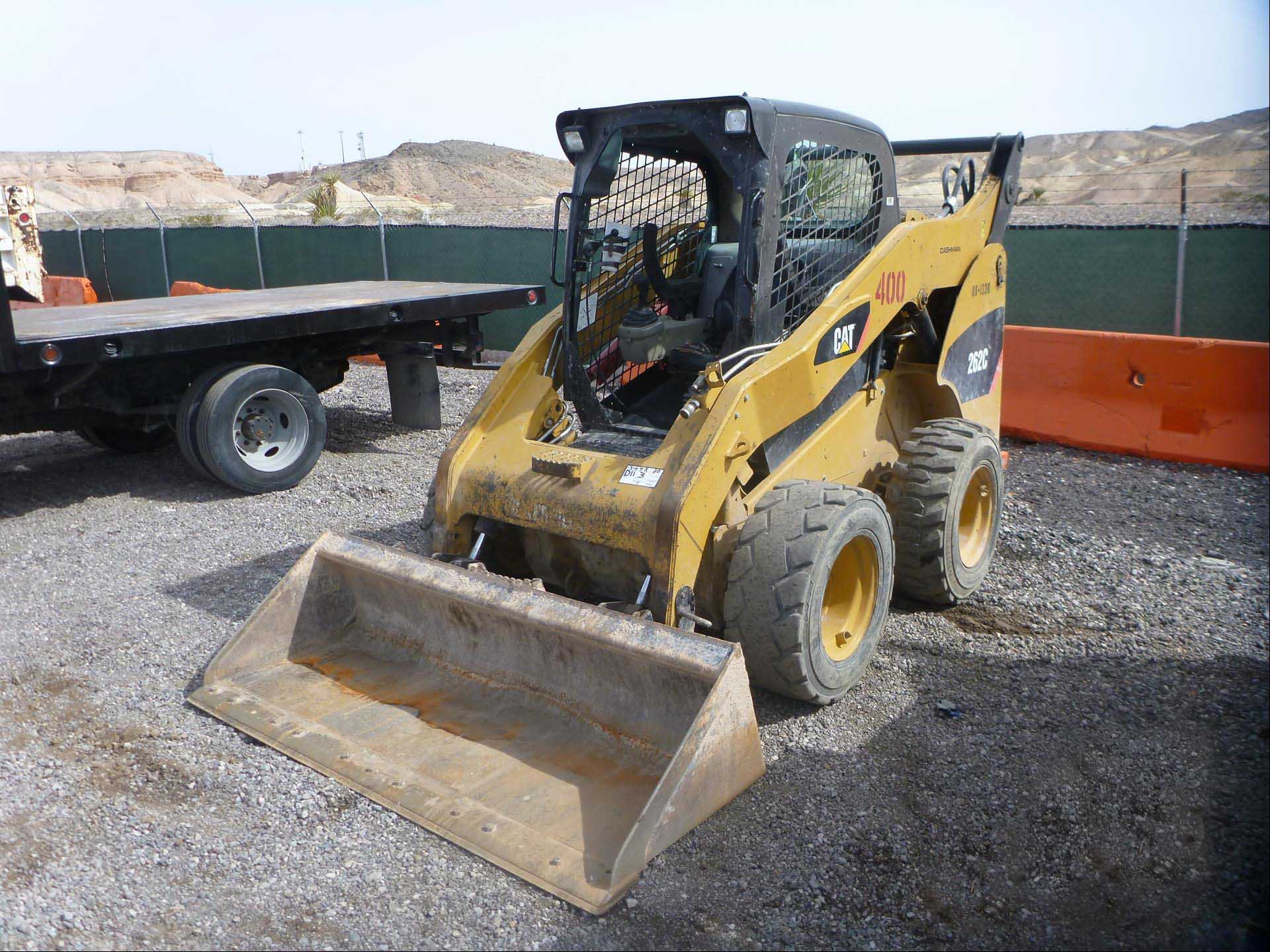 IT# 20-2009 CATERPILLAR 262C Skid Steer Loader 