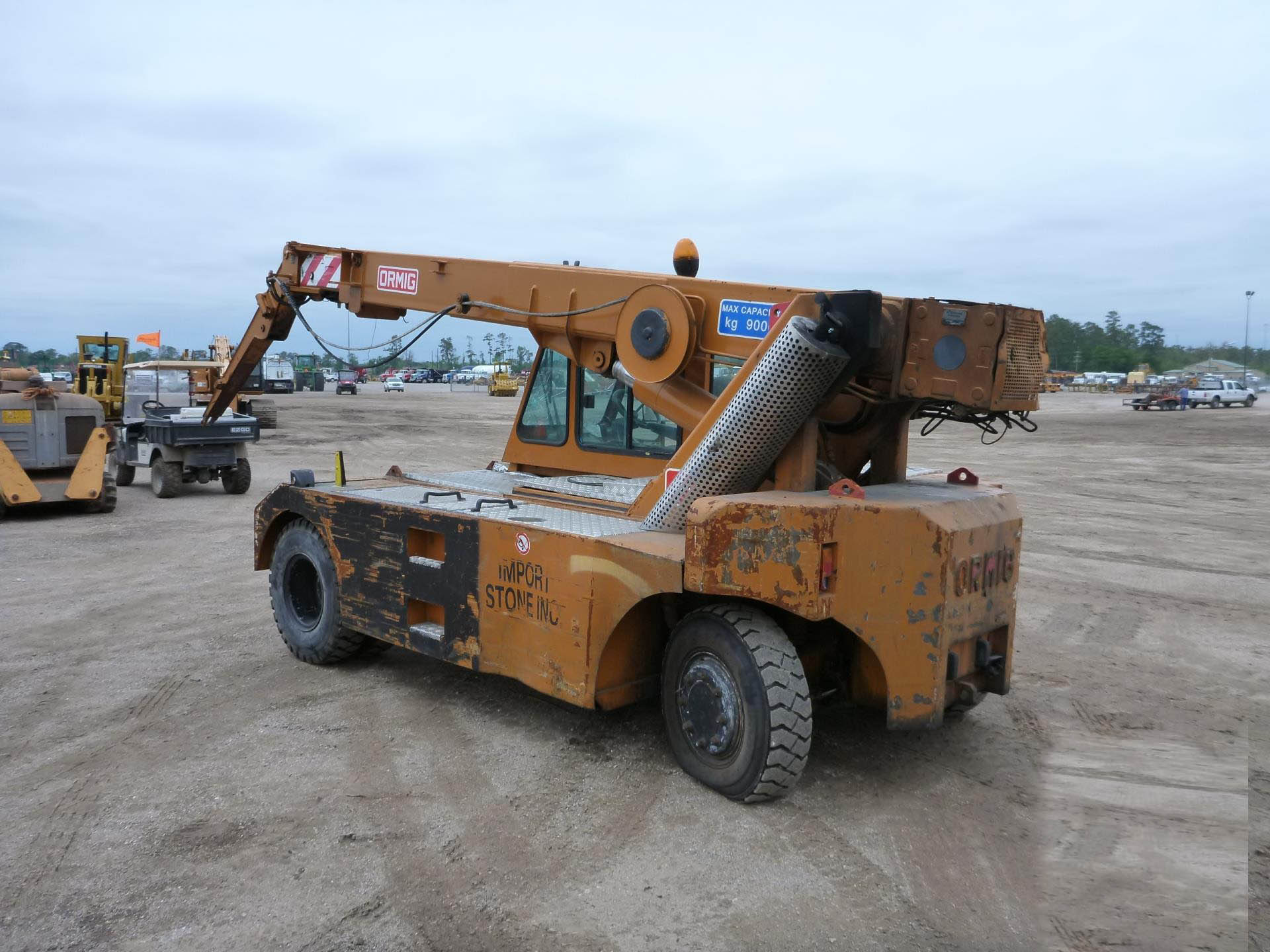 IT# 565-2002 ORMIG 9TM 9 Ton Carry Deck Crane