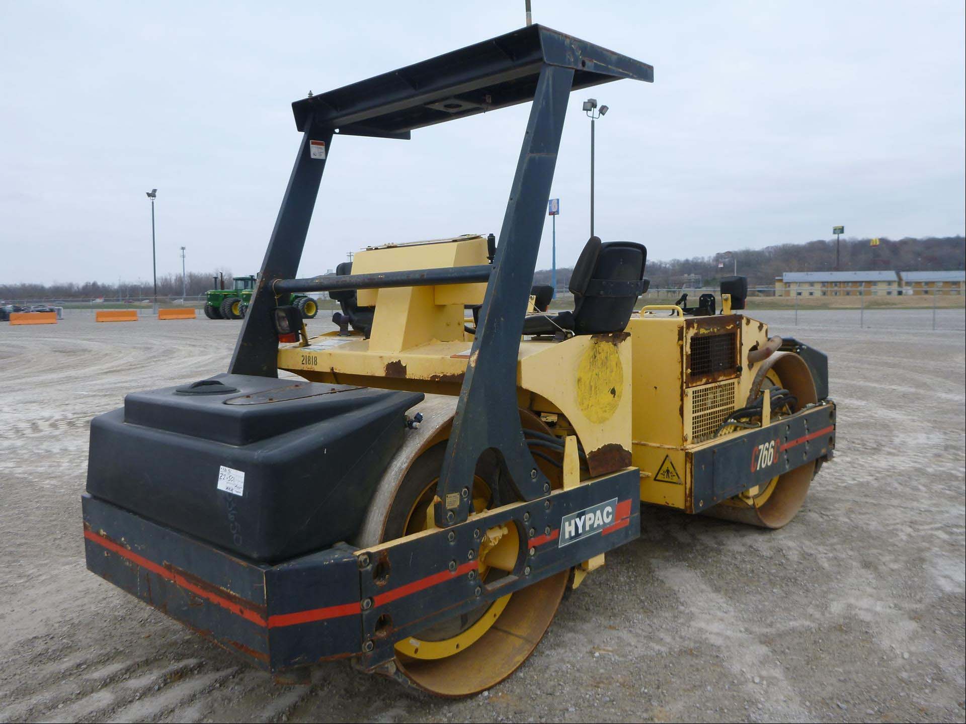 رصاصه اسفلت IT# 113-2005 HYPAC C766C Tandem Vibratory Roller 