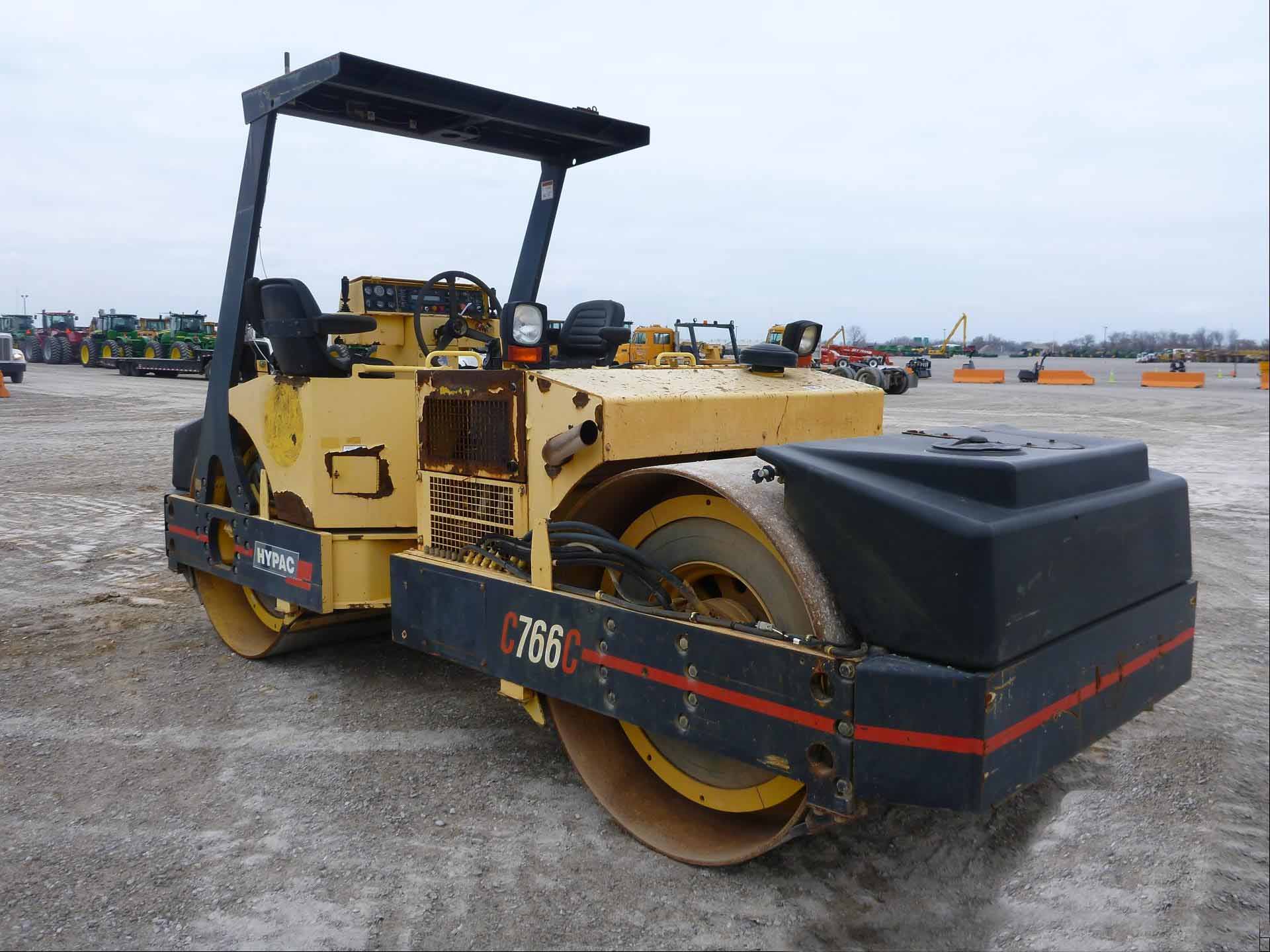 رصاصه اسفلت IT# 113-2005 HYPAC C766C Tandem Vibratory Roller 