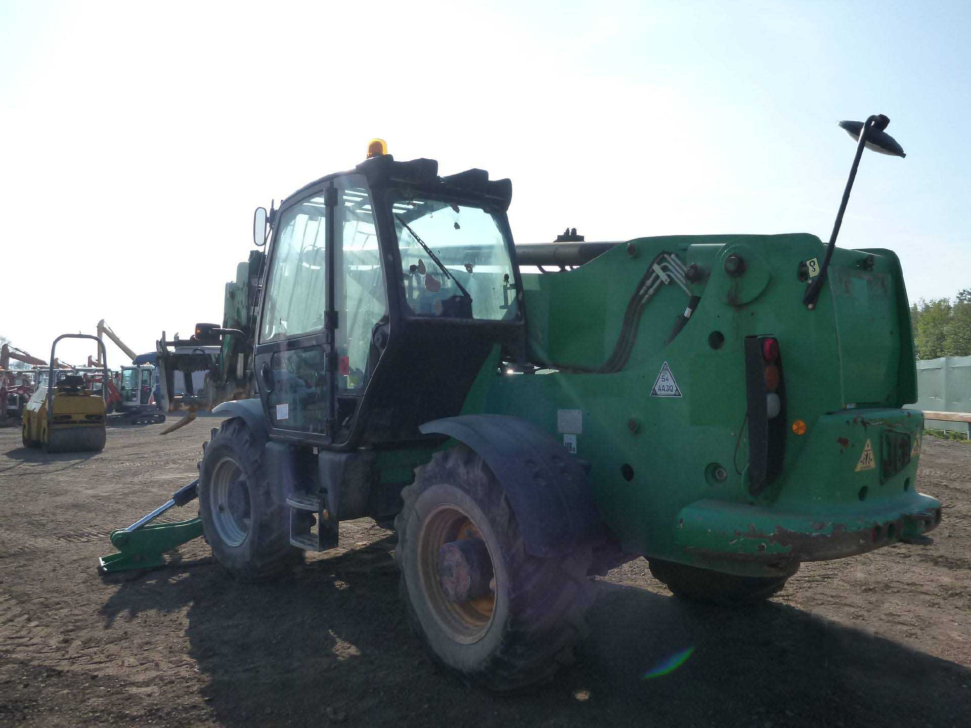 رافعة تلسكوبية IT# 109-2007 JCB 540-170 4x4x4 Telescopic Forkl