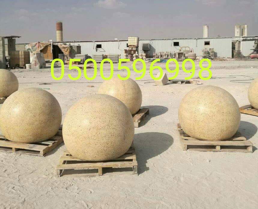 منتجات زينة خرسانية في الرياض 0500596998 حواجز طرق نيوجرسي 