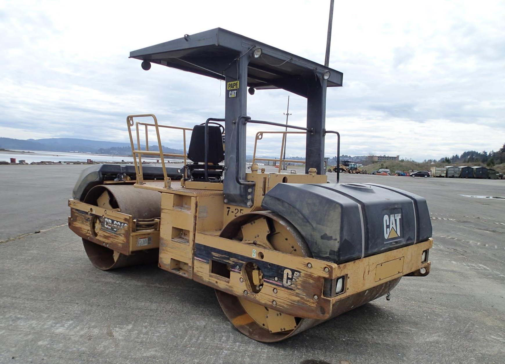 رصاصات اسفلت IT# 38-1997 CATERPILLAR CB634C Tandem Vibratory R