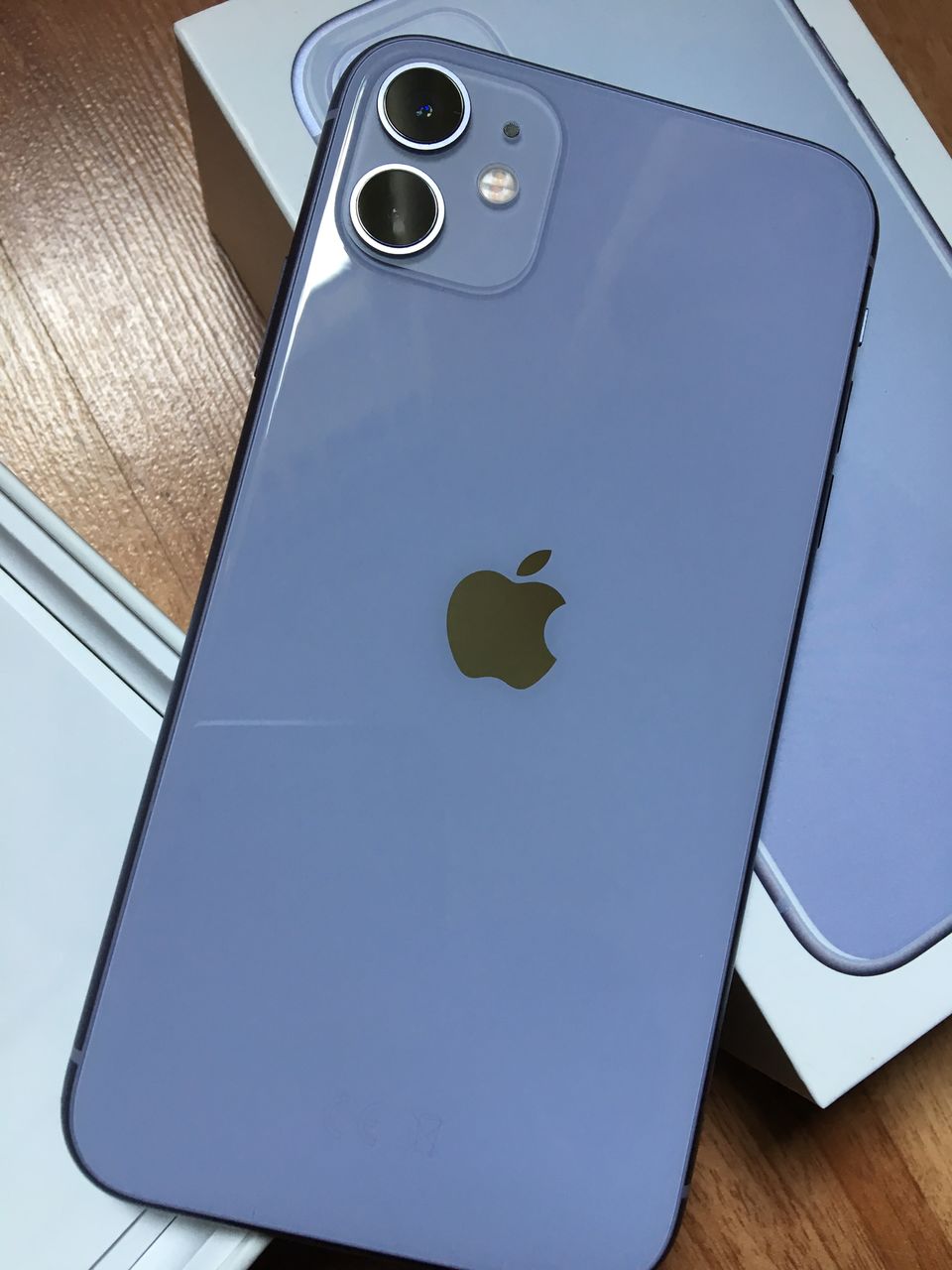 Selling Apple iPhone 12 Pro iPhone 11 Pro