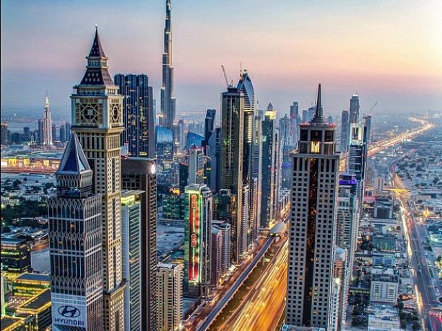 للمهتمين  بالاقامة في دولة الامارات 