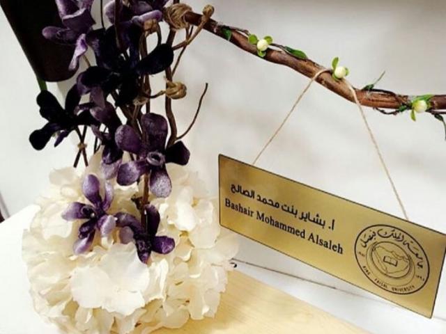 معارض كادو هدايا ورد شوكولاته ورد طبيعي صناعي توزيعات ثيمات