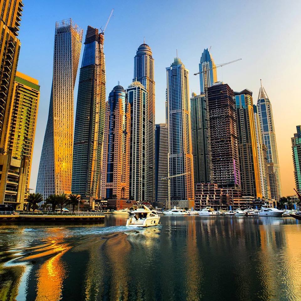 للمهتمين بالانتقال الى دولة الامارات 