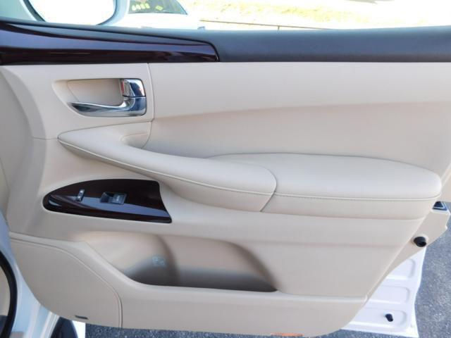 لكزس LX 570 2014 ، كامل المواصفات ، سيارة عائلية الحجم  النوع: