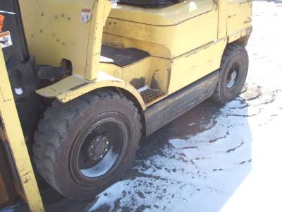 IT# 480-2002 HYSTER H60XM 6000 LB FORKLIFT